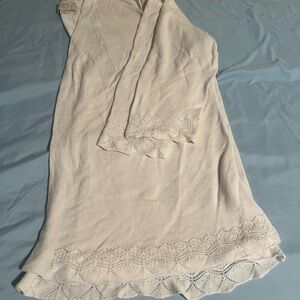 Women’s lightweight sweater